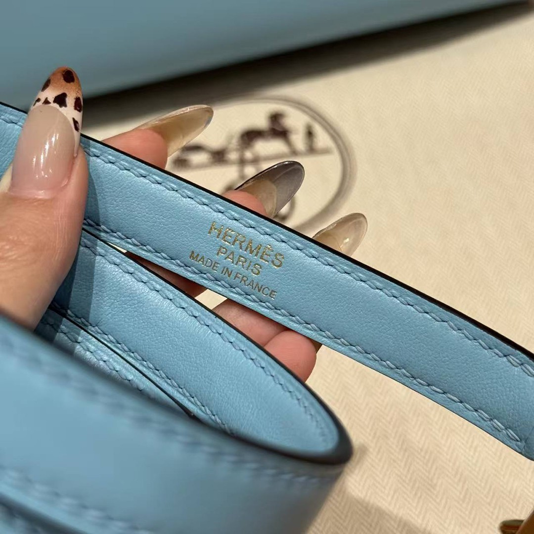 Hermes Kelly 28 Bag Handmade In Swift Calfskin Leather Gold Hardware 7N Celeste - Image 9
