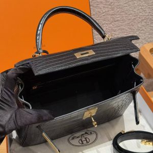 Hermes Kelly 28 Bag Handmade In Alligator Leather from Mississippi Gold Hardware 89 Noir - Image 19