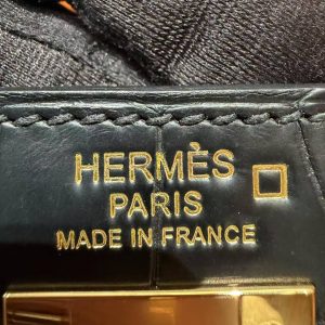 Hermes Kelly 28 Bag Handmade In Alligator Leather from Mississippi Gold Hardware 89 Noir - Image 17