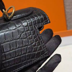 Hermes Kelly 28 Bag Handmade In Alligator Leather from Mississippi Gold Hardware 89 Noir - Image 10