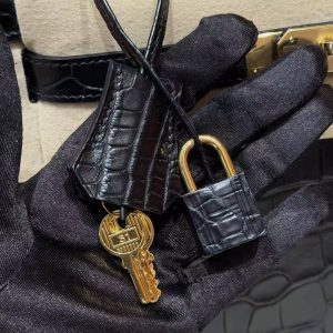 Hermes Kelly 28 Bag Handmade In Alligator Leather from Mississippi Gold Hardware 89 Noir - Image 5