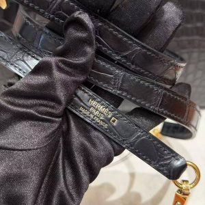 Hermes Kelly 28 Bag Handmade In Alligator Leather from Mississippi Gold Hardware 89 Noir - Image 3