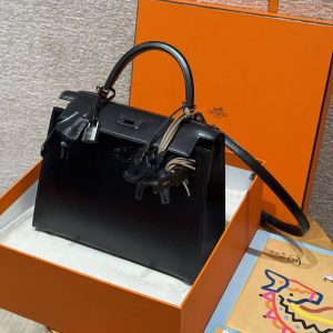 Hermes Kelly 28 Bag Handmade In Box Calfskin Leather Noir Hardware 89 Noir - Image 11