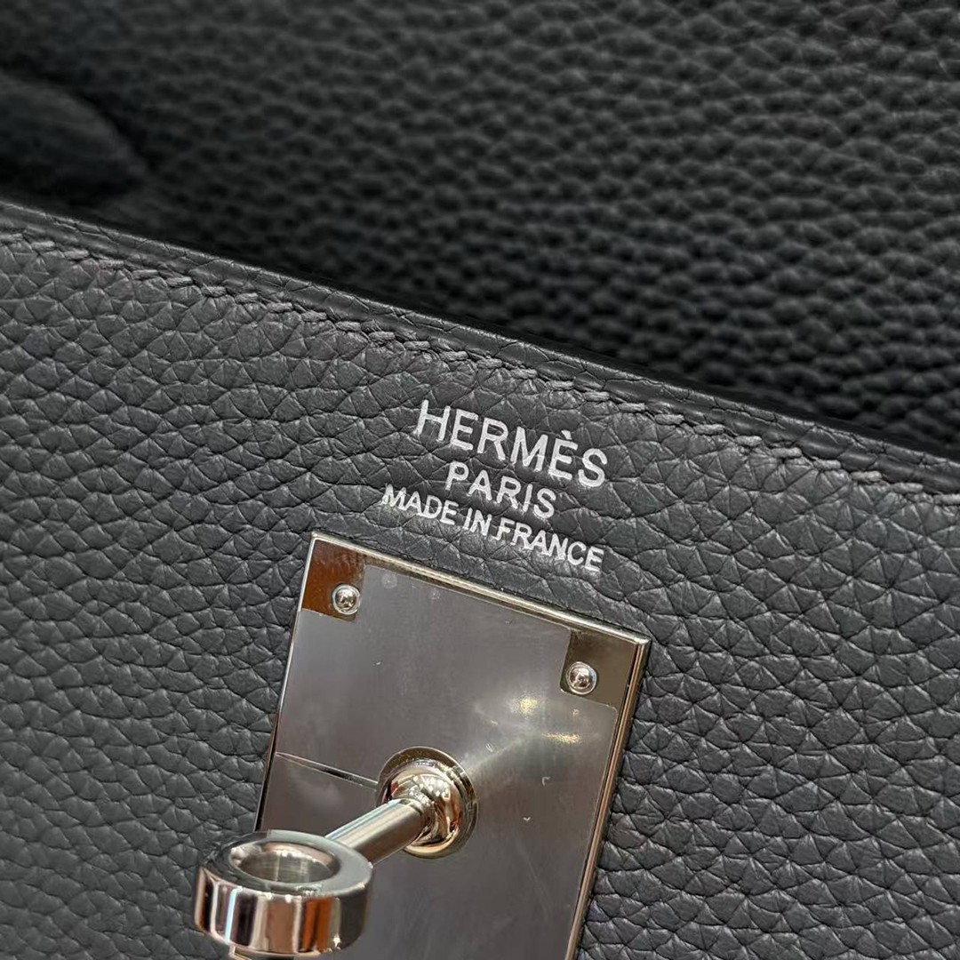 Hermes Kelly 28 Bag Handmade In Togo Calfskin Leather Silver Hardware H0 Girs Misty - Image 17