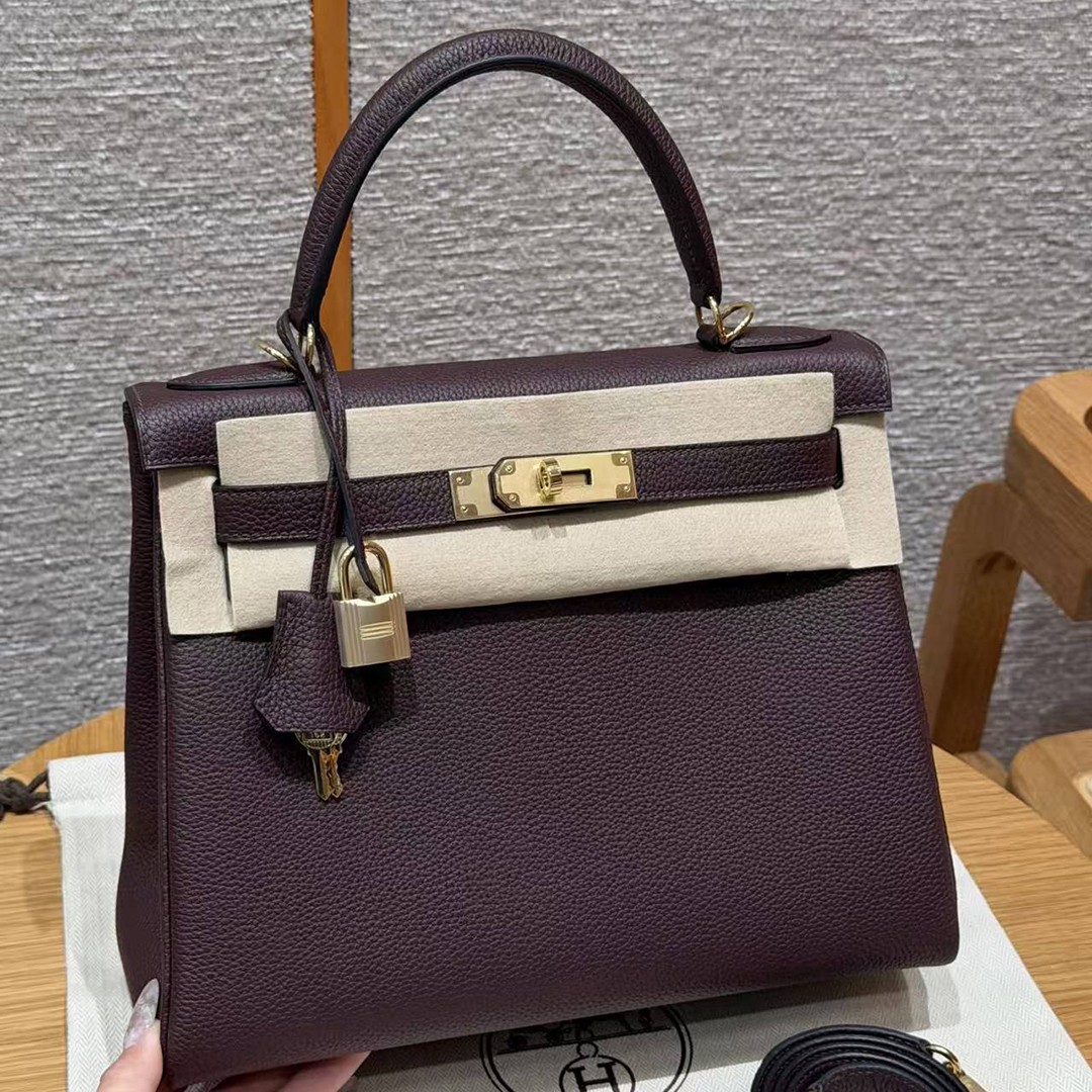 Hermes Kelly 28 Bag Handmade In Togo Calfskin Leather Gold Hardware OG Rouge Sellier