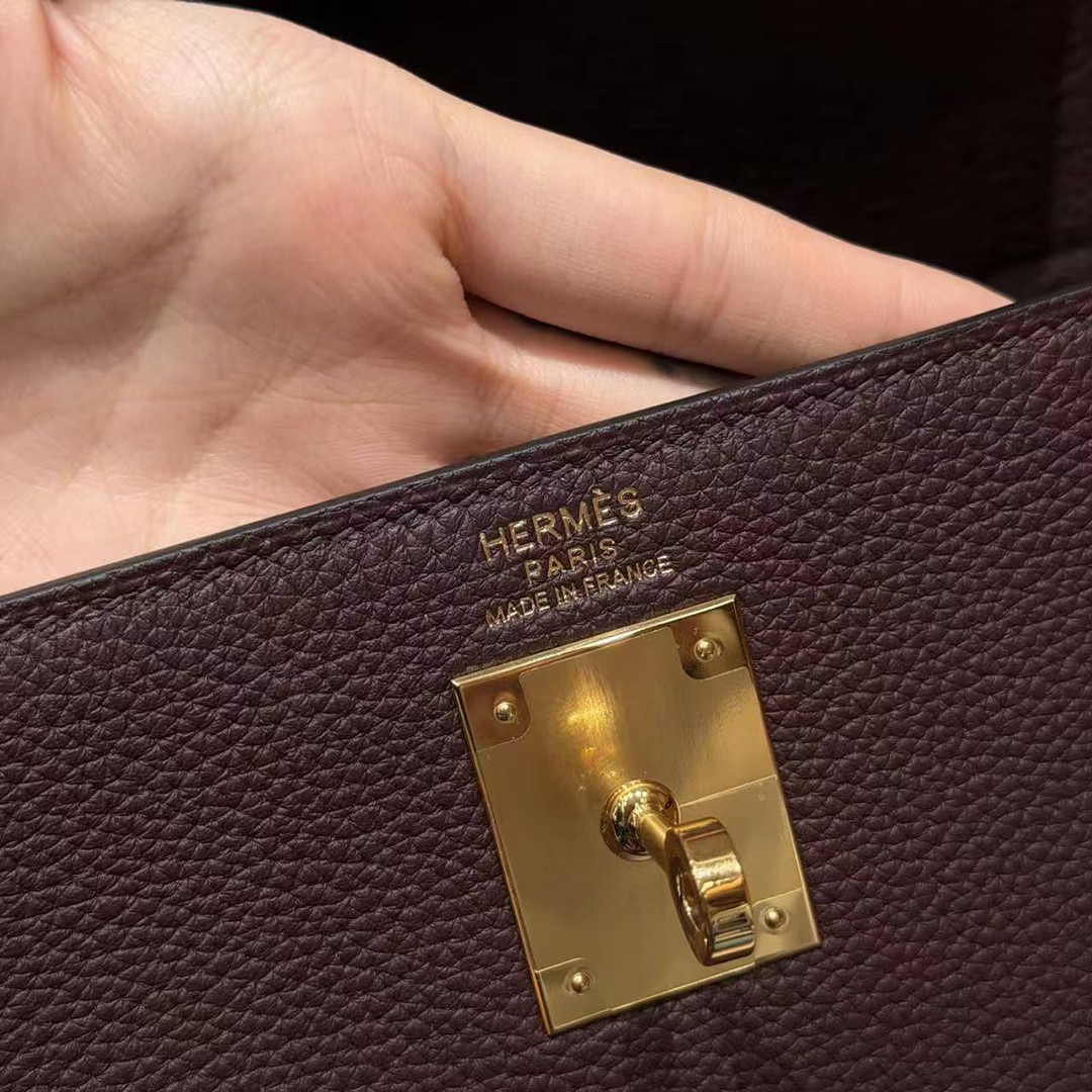 Hermes Kelly 28 Bag Handmade In Togo Calfskin Leather Gold Hardware OG Rouge Sellier - Image 16