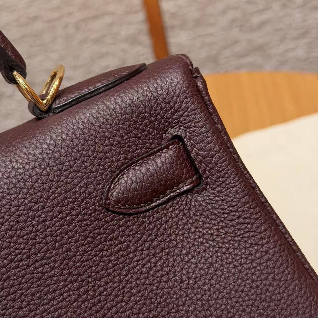 Hermes Kelly 28 Bag Handmade In Togo Calfskin Leather Gold Hardware OG Rouge Sellier - Image 6