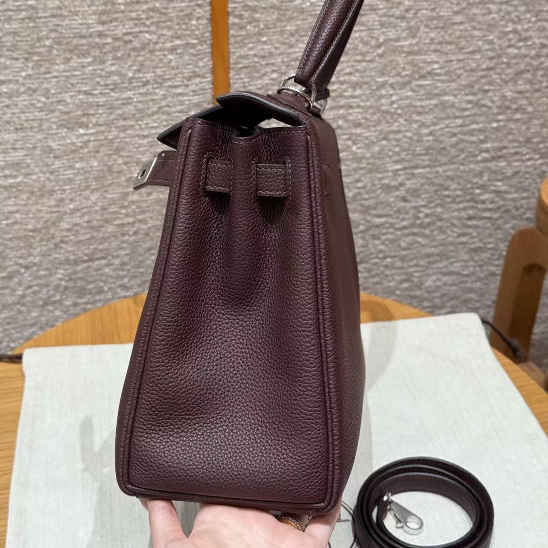 Hermes Kelly 28 Bag Handmade In Togo Calfskin Leather Silver Hardware OG Rouge Sellier - Image 4