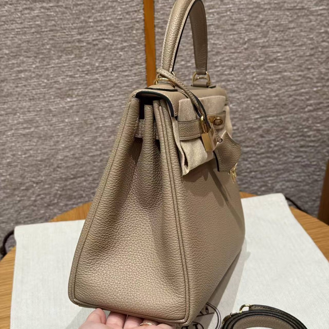 Hermes Kelly 28 Bag Handmade In Togo Calfskin Leather Gold Hardware S2 Trench - Image 25