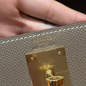 Hermes Kelly 32 Bag Handmade In Epsom Calfskin Leather Gold Hardware 18 Etoup - Image 13