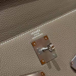Hermes Kelly 32 Bag Handmade In Togo Calfskin Leather Silver Hardware 18 Etoupe - Image 16