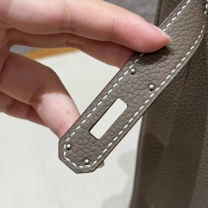 Hermes Kelly 32 Bag Handmade In Togo Calfskin Leather Silver Hardware 18 Etoupe - Image 6