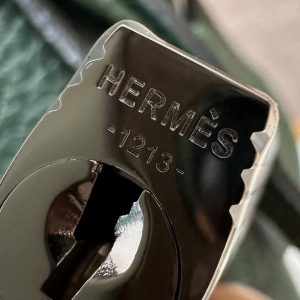 Hermes Kelly 32 Bag Handmade In Togo Calfskin Leather Silver Hardware 2Q Vert Anglais - Image 3