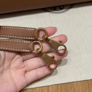 Hermes Kelly 32 Bag Handmade In Togo Calfskin Leather Gold Hardware 37 Gold - Image 3