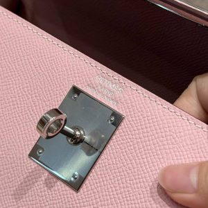Hermes Kelly 32 Bag Handmade In Epsom Calfskin Leather Silver Hardware 3Q Rose Sakura - Image 14