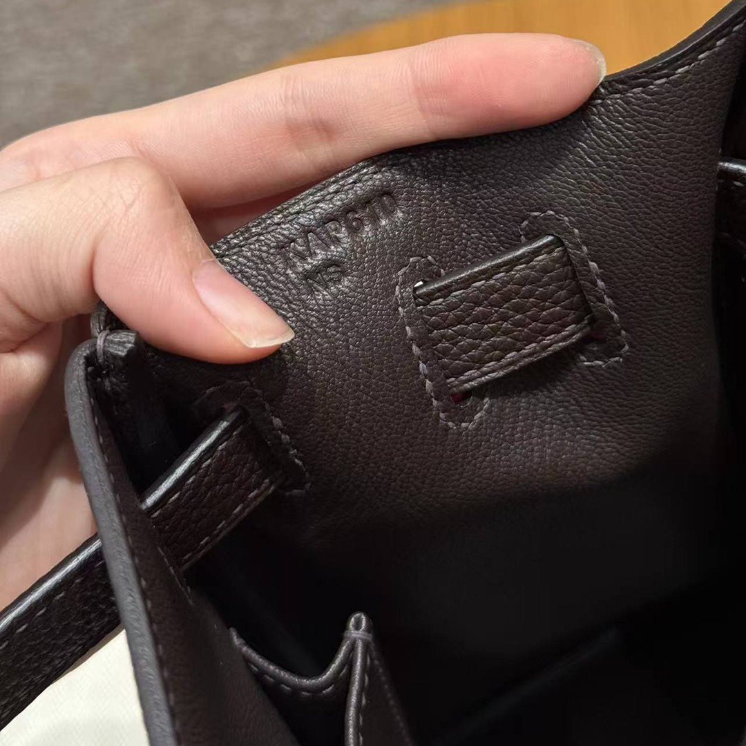 Hermes Kelly 32 Bag Handmade In Togo Calfskin Leather Gold Hardware 47 Chocolat - Image 21