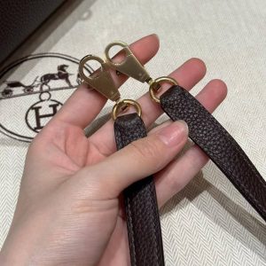 Hermes Kelly 32 Bag Handmade In Togo Calfskin Leather Gold Hardware 47 Chocolat - Image 4