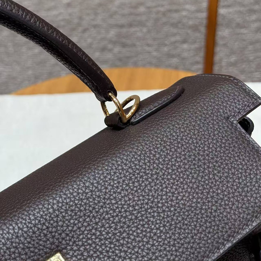 Hermes Kelly 32 Bag Handmade In Togo Calfskin Leather Gold Hardware 47 Chocolat - Image 3