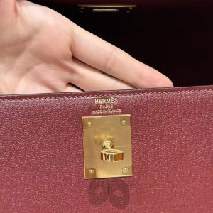 Hermes Kelly 32 Bag Handmade In Chèvre Calfskin Leather Gold Hardware 55 Rouge H - Image 16