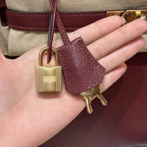 Hermes Kelly 32 Bag Handmade In Chèvre Calfskin Leather Gold Hardware 55 Rouge H - Image 6