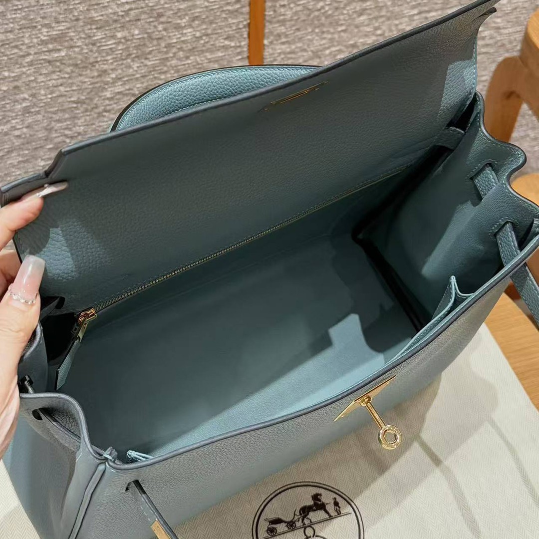 Hermes Kelly 32 Bag Handmade In Togo Calfskin Leather Gold Hardware 7G Ciel - Image 16