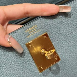 Hermes Kelly 32 Bag Handmade In Togo Calfskin Leather Gold Hardware 7G Ciel - Image 4
