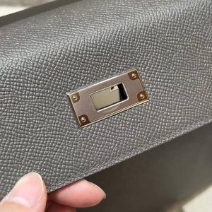 Hermes Kelly 32 Bag Handmade In Epsom Calfskin Leather Silver Hardware 8F Etain - Image 14