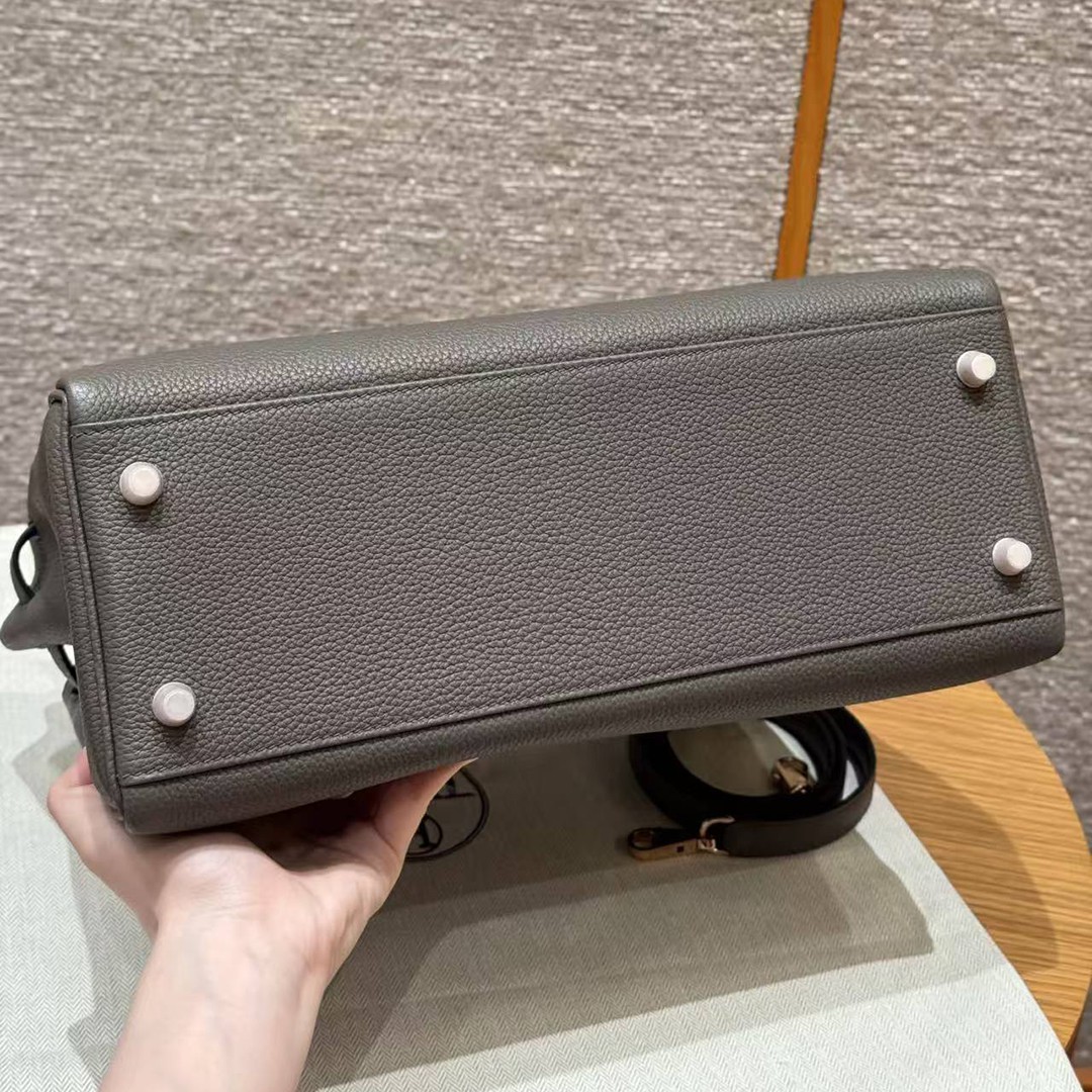 Hermes Kelly 32 Bag Handmade In Togo Calfskin Leather Rose Gold Hardware 8F Etain - Image 23