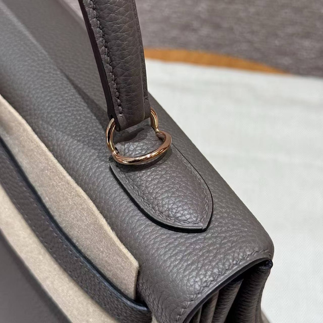 Hermes Kelly 32 Bag Handmade In Togo Calfskin Leather Rose Gold Hardware 8F Etain - Image 4