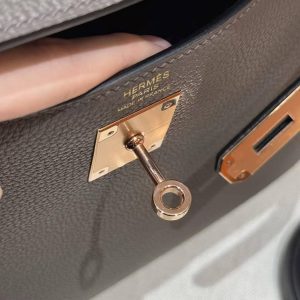 Hermes Kelly 32 Bag Handmade In Togo Calfskin Leather Rose Gold Hardware 8F Etain - Image 3