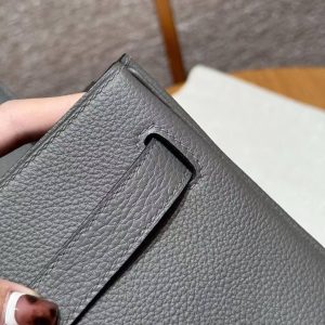 Hermes Kelly 40 Bag Handmade In Togo Calfskin Leather Silver Hardware 0L Gris Meyer - Image 5