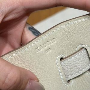 Hermes Kelly 40 Bag Handmade In Togo Calfskin Leather Gold Hardware 10 Craie - Image 15