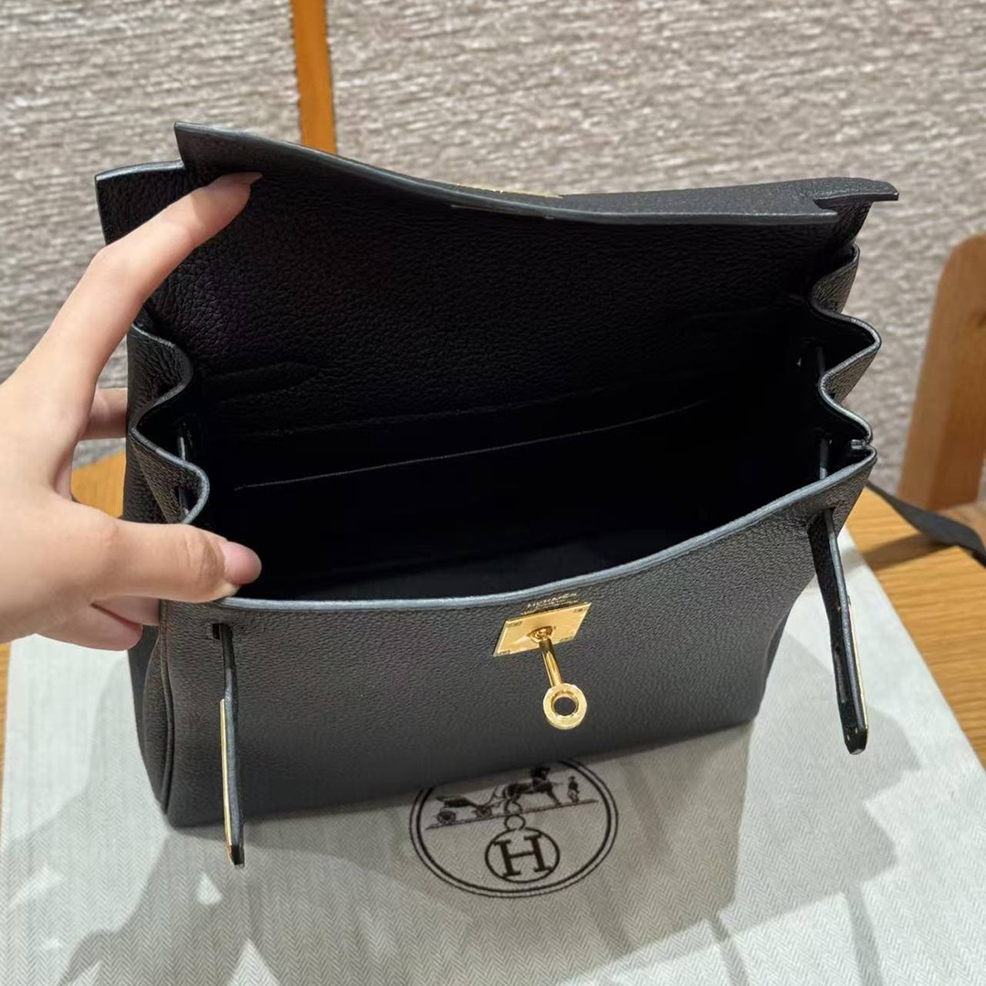 Hermes Kelly Ado Backpack Handmade In Togo Calfskin Leather Gold Hardware 89 Noir - Image 12