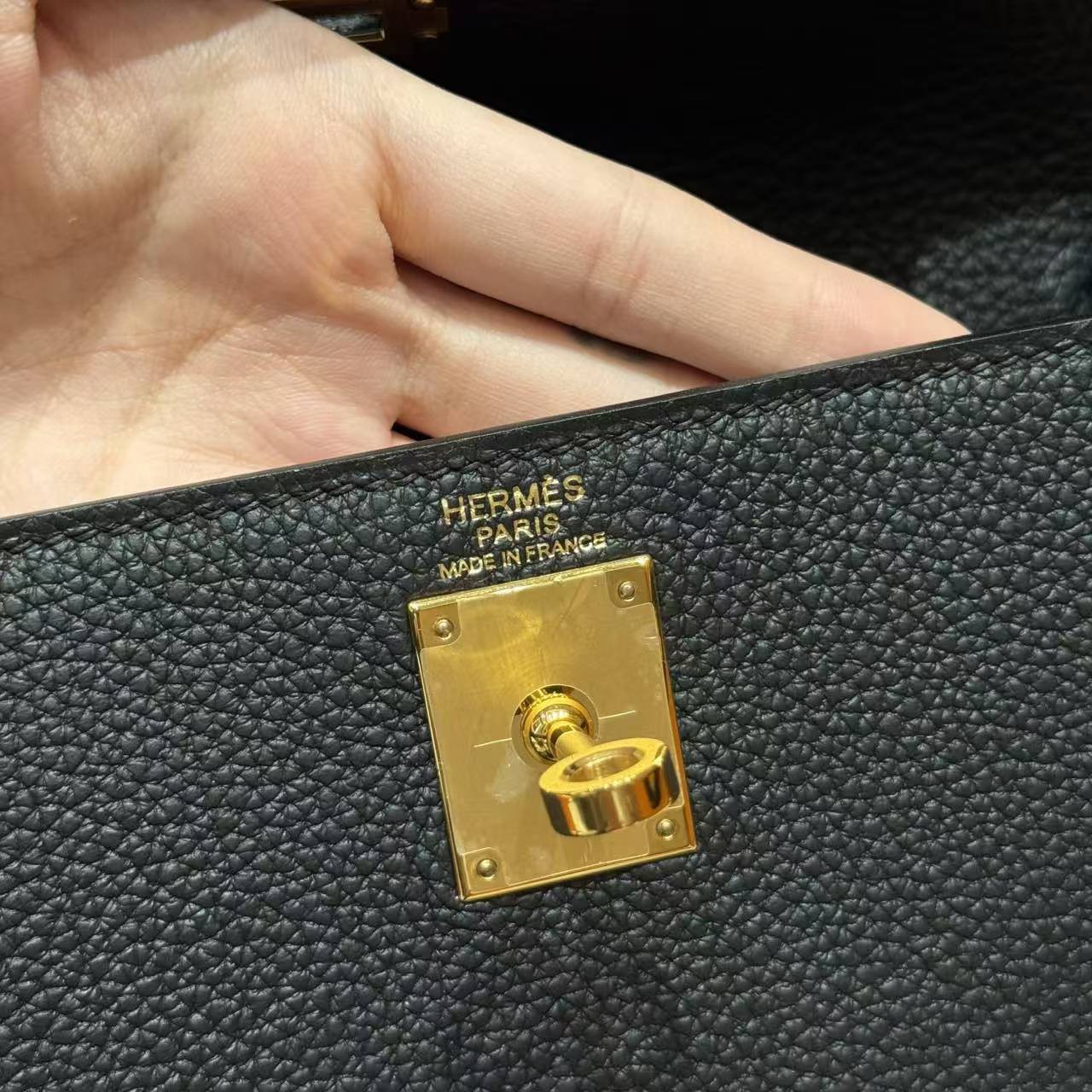 Hermes Kelly Ado Backpack Handmade In Togo Calfskin Leather Gold Hardware 89 Noir - Image 11
