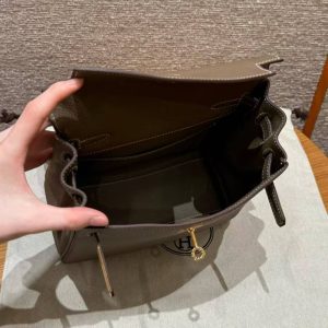 Hermes Kelly Ado Backpack Handmade In Togo Calfskin Leather Gold Hardware ck18 Etoupe - Image 6