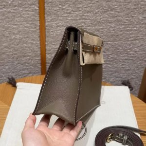 Hermes Kelly Danse 22 Bag Handmade In Evercolor Calfskin Leather Gold Hardware 18 Etoupe - Image 2