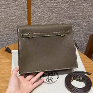 Hermes Kelly Danse 22 Bag Handmade In Evercolor Calfskin Leather Gold Hardware 18 Etoupe - Image 19