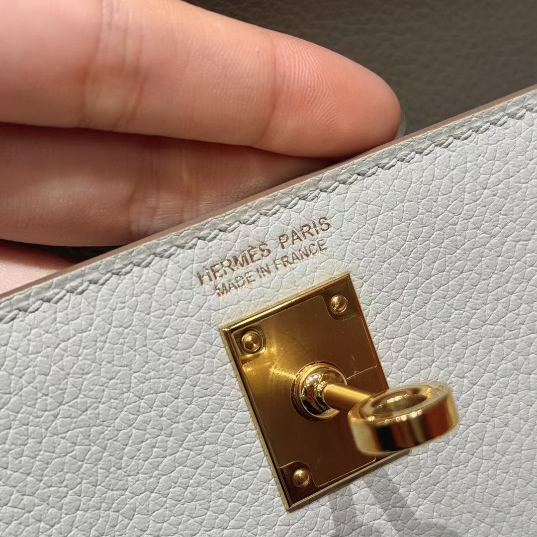 Hermes Kelly Danse 22 Bag Handmade In Evercolor Calfskin Leather Gold Hardware 8L Beton - Image 14