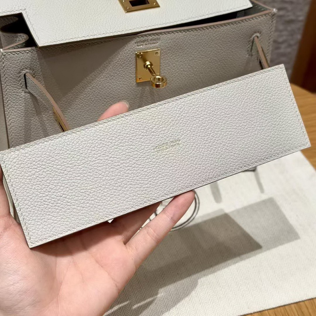 Hermes Kelly Danse 22 Bag Handmade In Evercolor Calfskin Leather Gold Hardware 8L Beton - Image 6