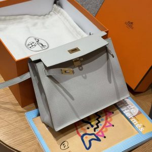 Hermes Kelly Danse 22 Bag Handmade In Evercolor Calfskin Leather Gold Hardware 8L Beton - Image 3