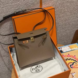 Hermes Kelly Danse 22 Bag Handmade In Evercolor Calfskin Leather Gold Hardware D0 Beige de Weimar - Image 11