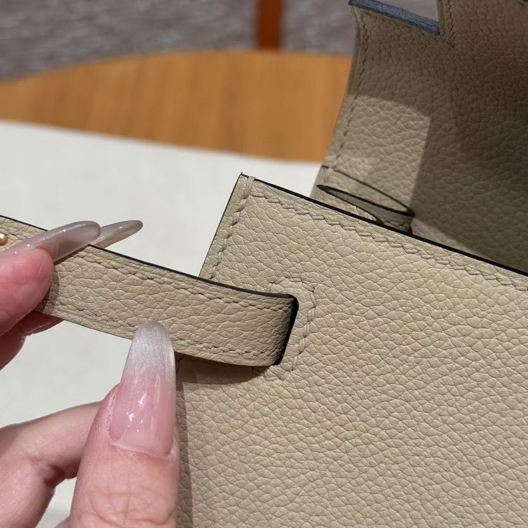 Hermes Kelly Danse 22 Bag Handmade In Evercolor Calfskin Leather Gold Hardware S2 Trench - Image 14