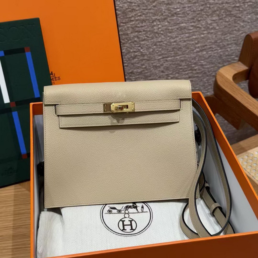 Hermes Kelly Danse 22 Bag Handmade In Evercolor Calfskin Leather Gold Hardware S2 Trench - Image 11