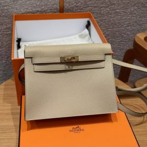 Hermes Kelly Danse 22 Bag Handmade In Evercolor Calfskin Leather Gold Hardware S2 Trench - Image 10