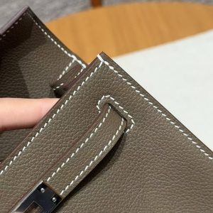 Hermes Kelly Danse 22 Bag Handmade In Evercolor Calfskin Leather Silver Hardware 18 Etoupe - Image 7