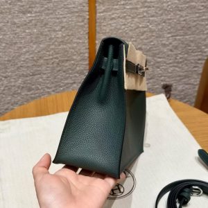 Hermes Kelly Danse 22 Bag Handmade In Evercolor Calfskin Leather Silver Hardware 60 Vert Cypres - Image 2