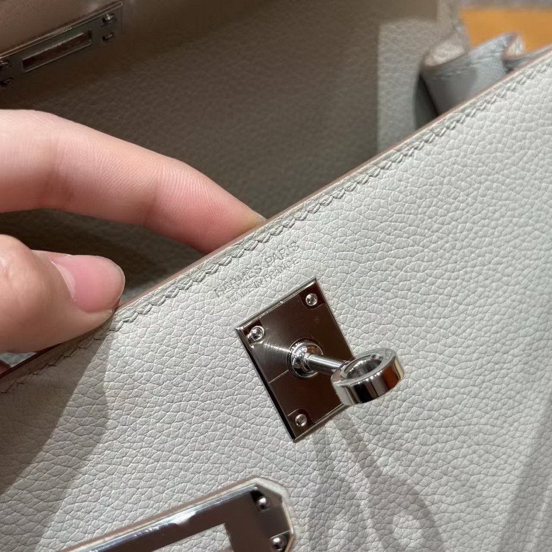 Hermes Kelly Danse 22 Bag Handmade In Evercolor Calfskin Leather Silver Hardware 80 Pearl Gray - Image 19