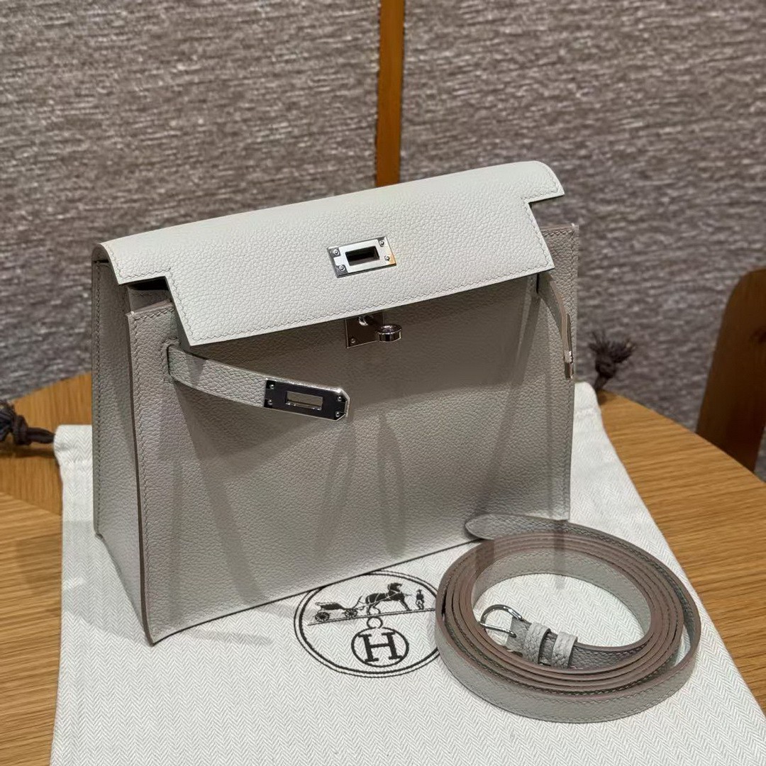 Hermes Kelly Danse 22 Bag Handmade In Evercolor Calfskin Leather Silver Hardware 80 Pearl Gray - Image 18