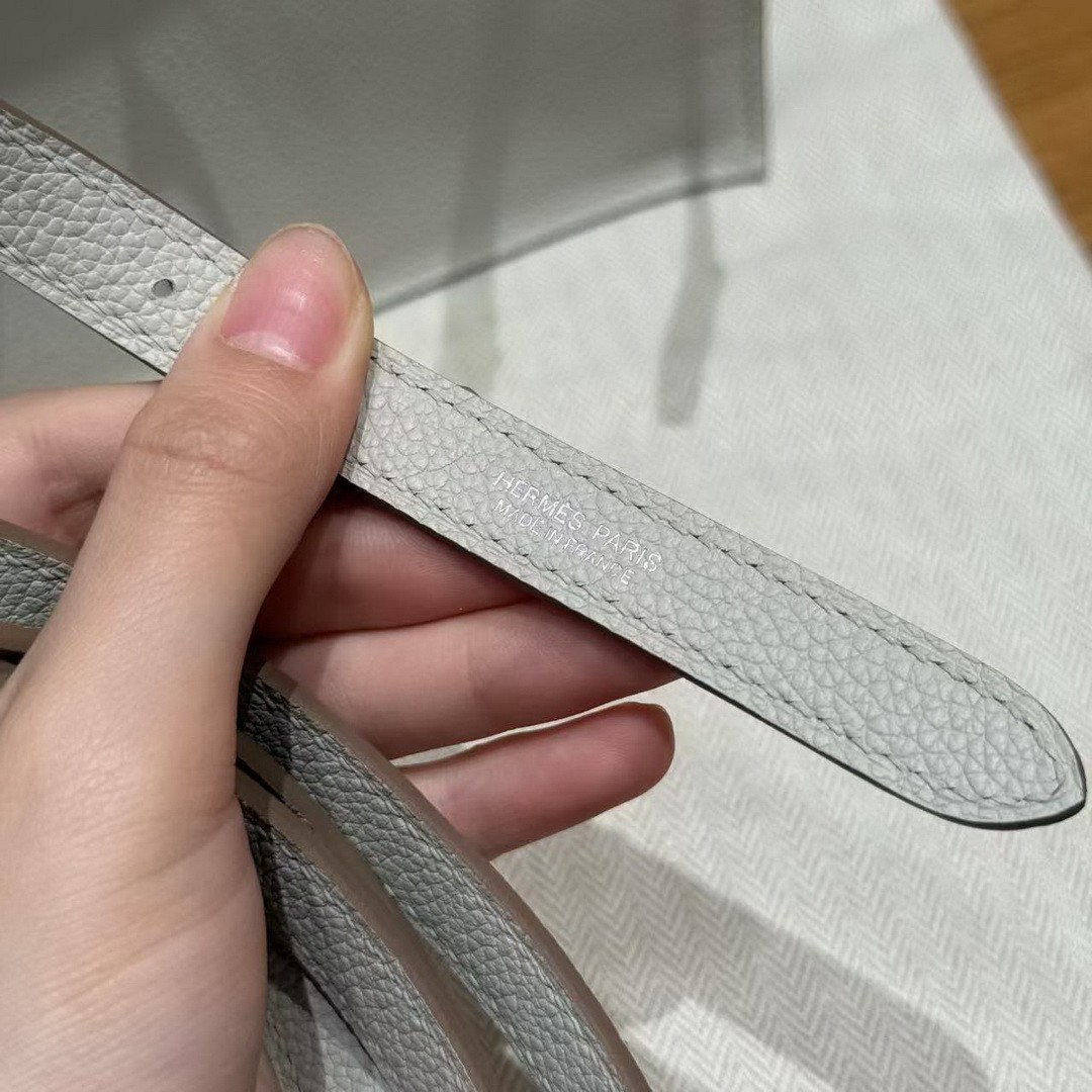Hermes Kelly Danse 22 Bag Handmade In Evercolor Calfskin Leather Silver Hardware 80 Pearl Gray - Image 4