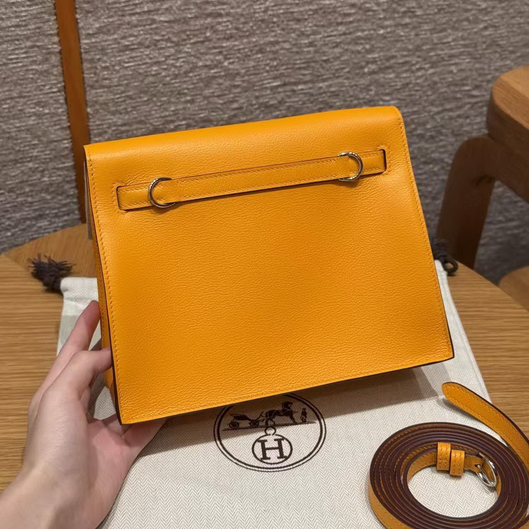 Hermes Kelly Danse 22 Bag Handmade In Evercolor Calfskin Leather Silver Hardware 9V Janne D’Or - Image 2